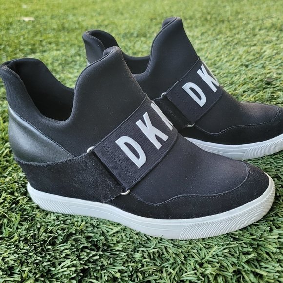 DKNY Cosmo Hidden Wedge - Picture 1 of 4